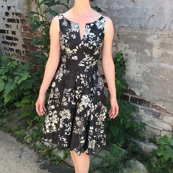 Anne Klein Metallic Floral Dress - Picture 5 of 11